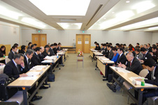 評議員会の様子