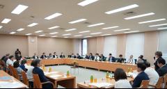 同期会全体会議会場風景