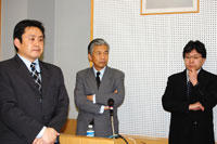 講師飯田助教、森戸教授、菅助教